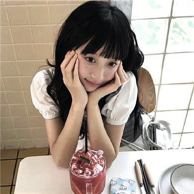 美女蛇岛求生
